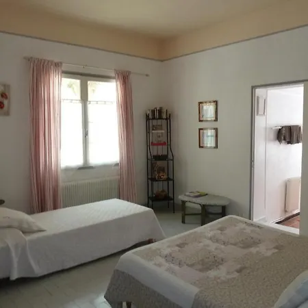 Mas De Valiguiere Hotel